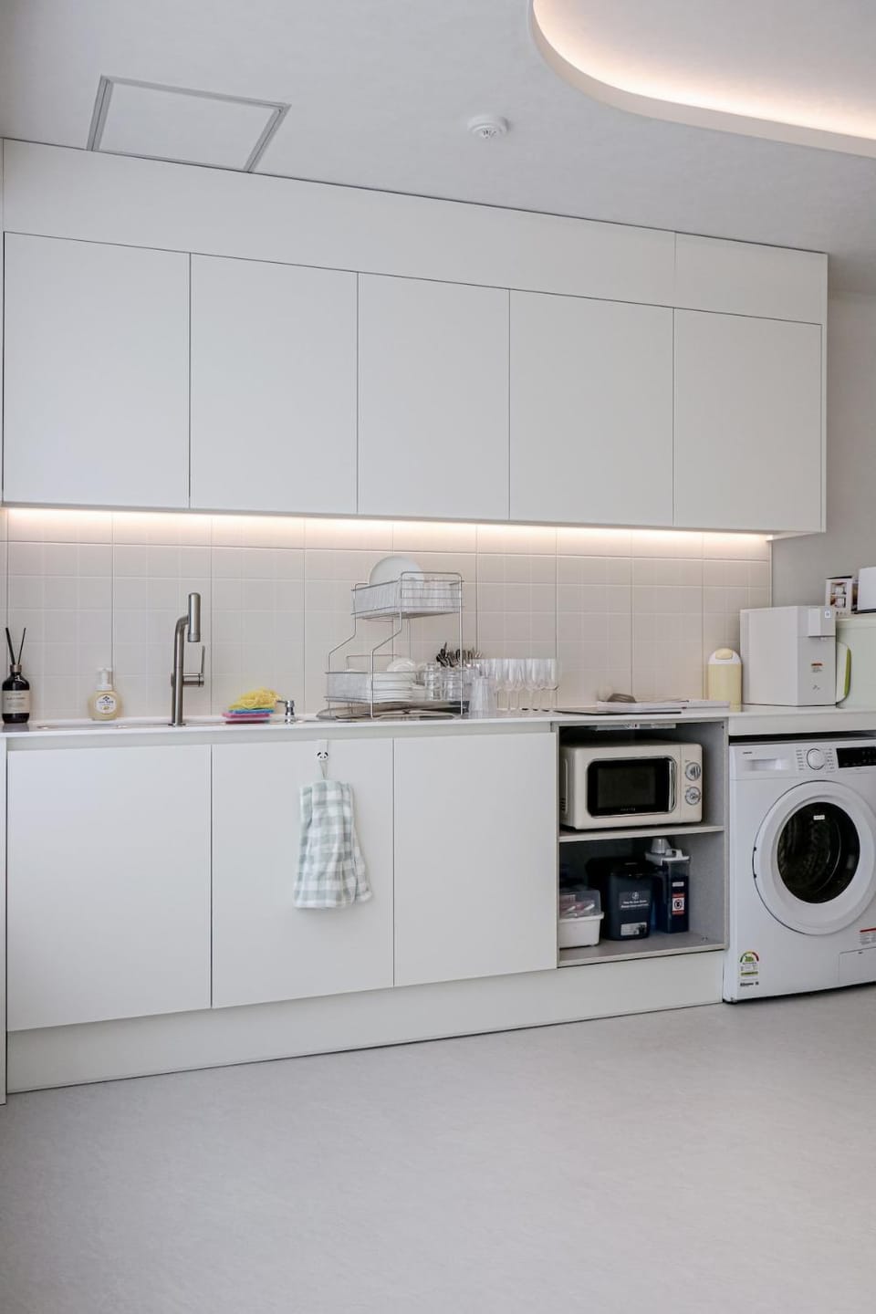 Kitchen or kitchenette, toaster