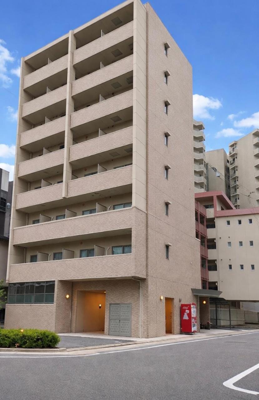 Property building, Day, Parking