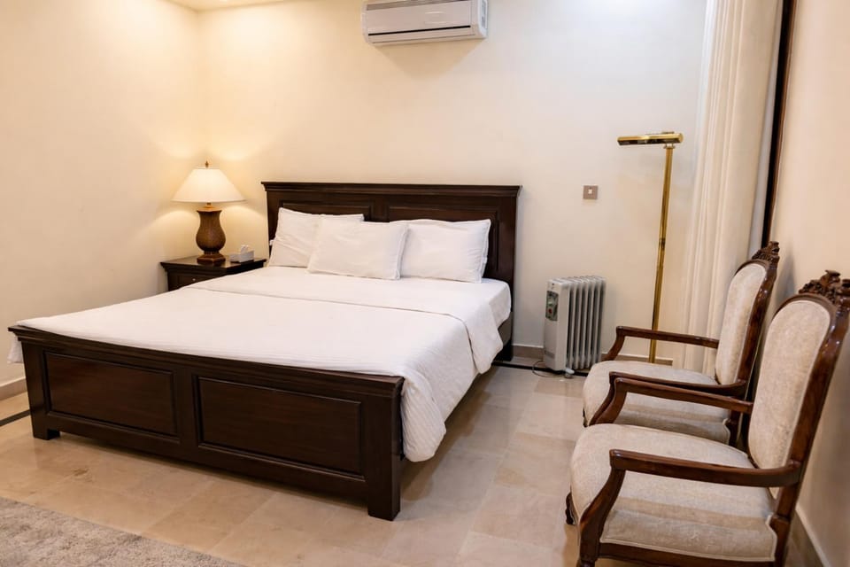 Warwick Grove House Bed and Breakfast in Islamabad