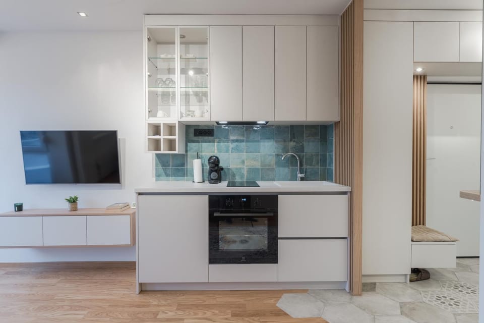TV and multimedia, Kitchen or kitchenette