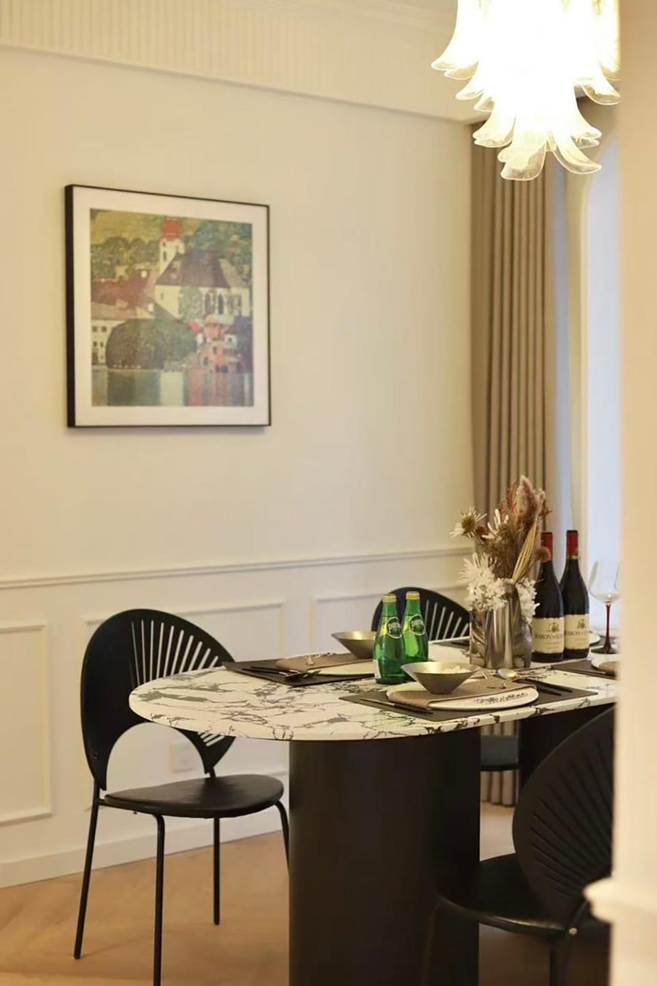 Seating area, Dining area