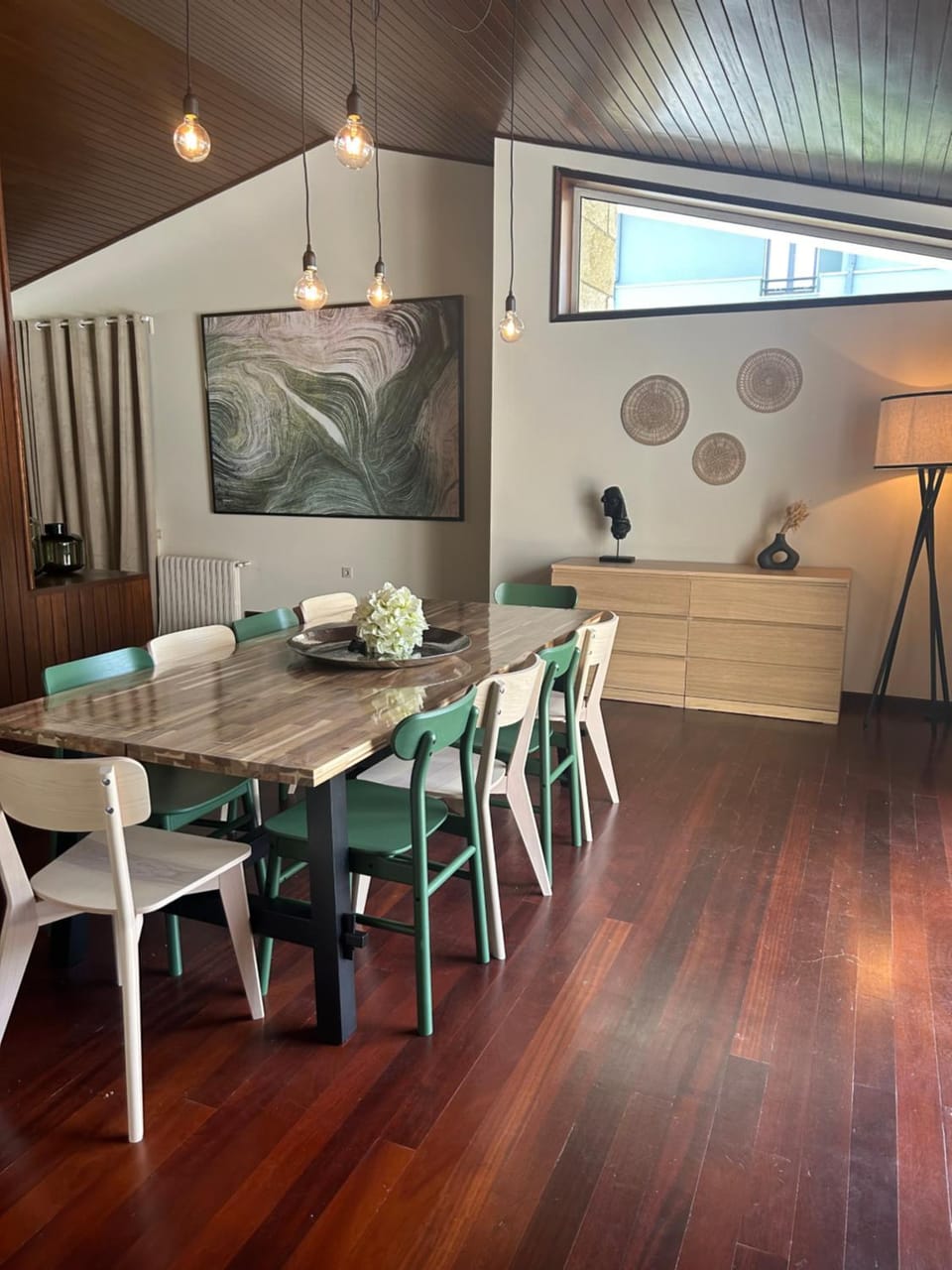 Dining area, Meals