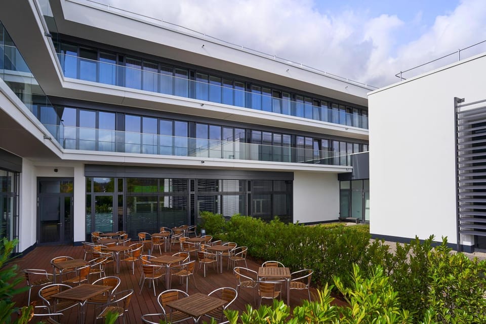 Property building, Balcony/Terrace