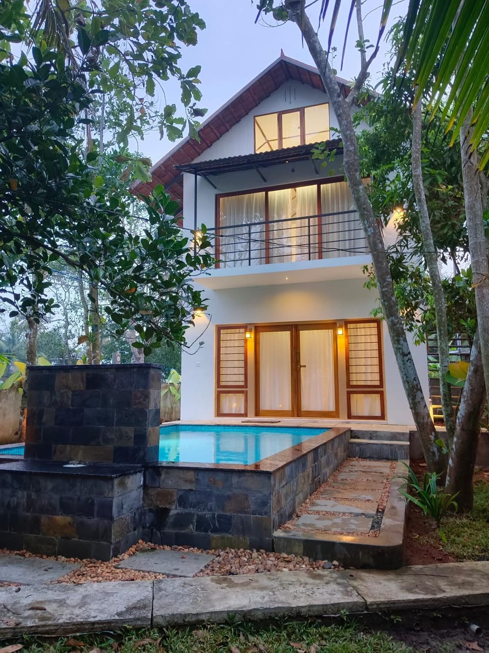 Property building, Swimming pool