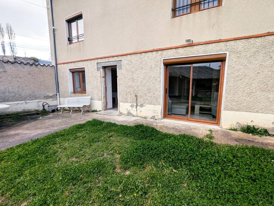 Property building, Patio, Patio