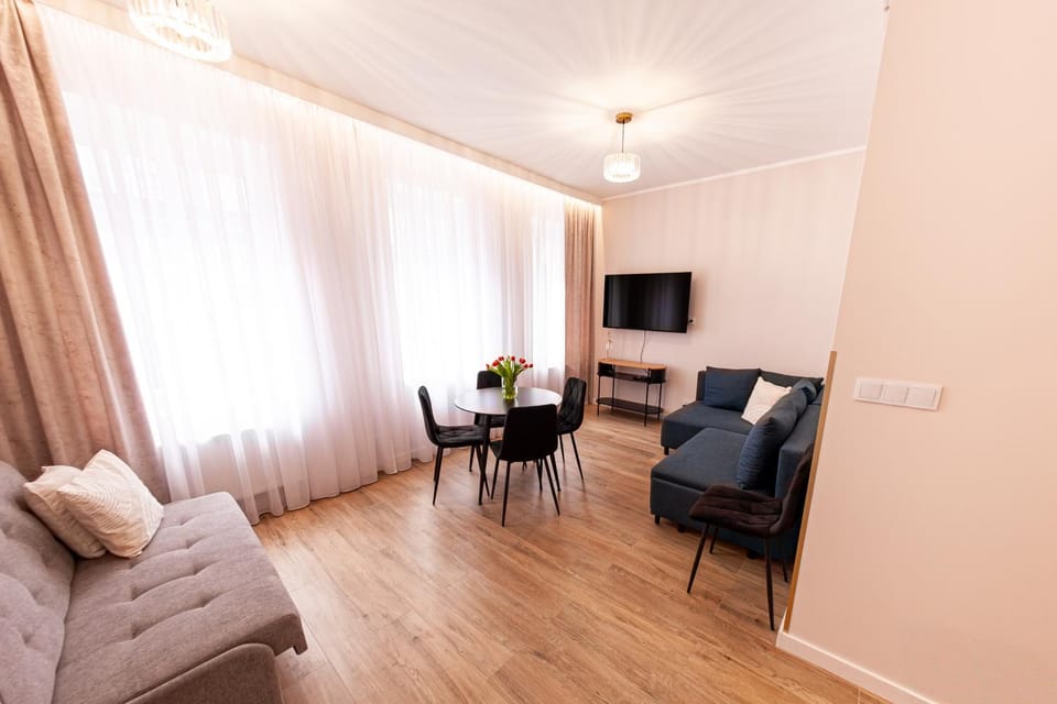 Communal lounge/ TV room, TV and multimedia, Living room, Seating area