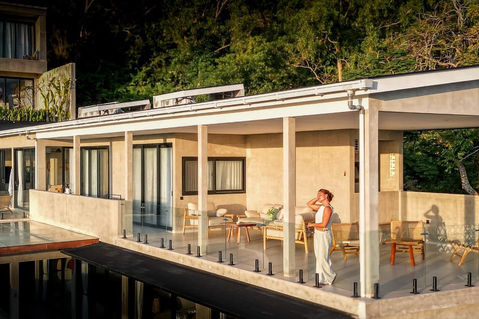 Property building, Balcony/Terrace, Balcony/Terrace