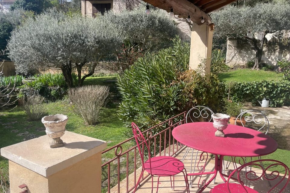 Helen's hideaway - Panoramic views House in Fontaine-de-Vaucluse