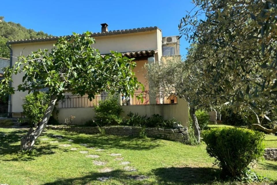 Helen's hideaway - Panoramic views House in Fontaine-de-Vaucluse