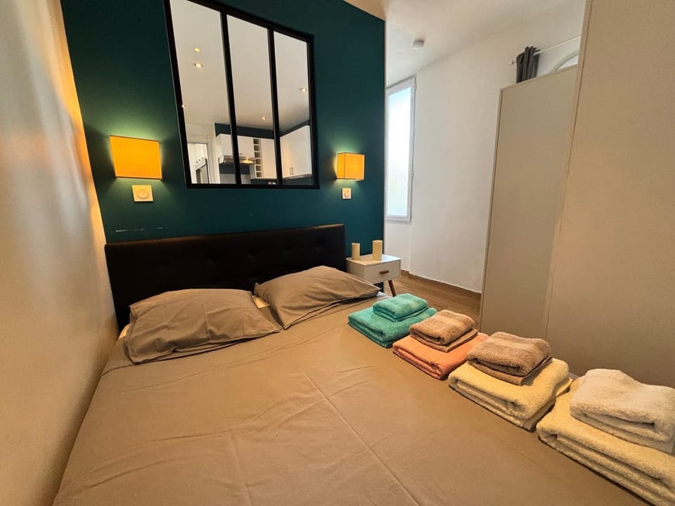 La Parenthèse Toulonnaise, Terrasse, studio 4 pers Apartment in Toulon