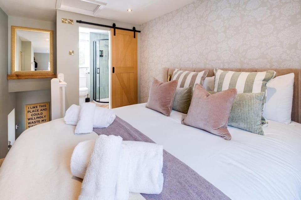 Dreamers Hollow- Wyndale Signature Stays House in Stratford-upon-Avon