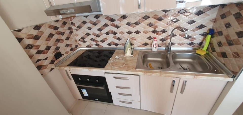 Shtepi me pamje nga deti Apartment in Tirana County, Albania