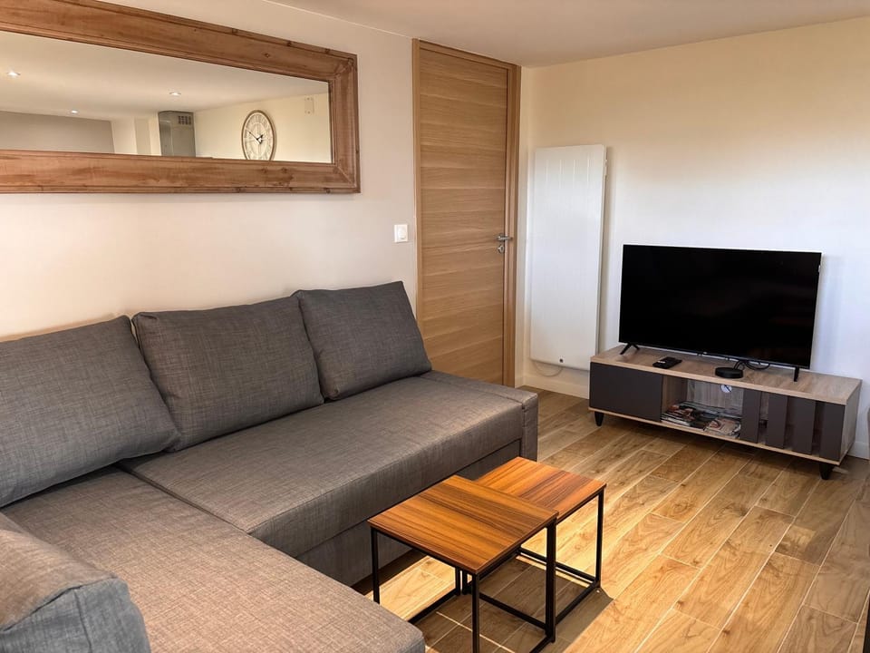 Lounge or bar