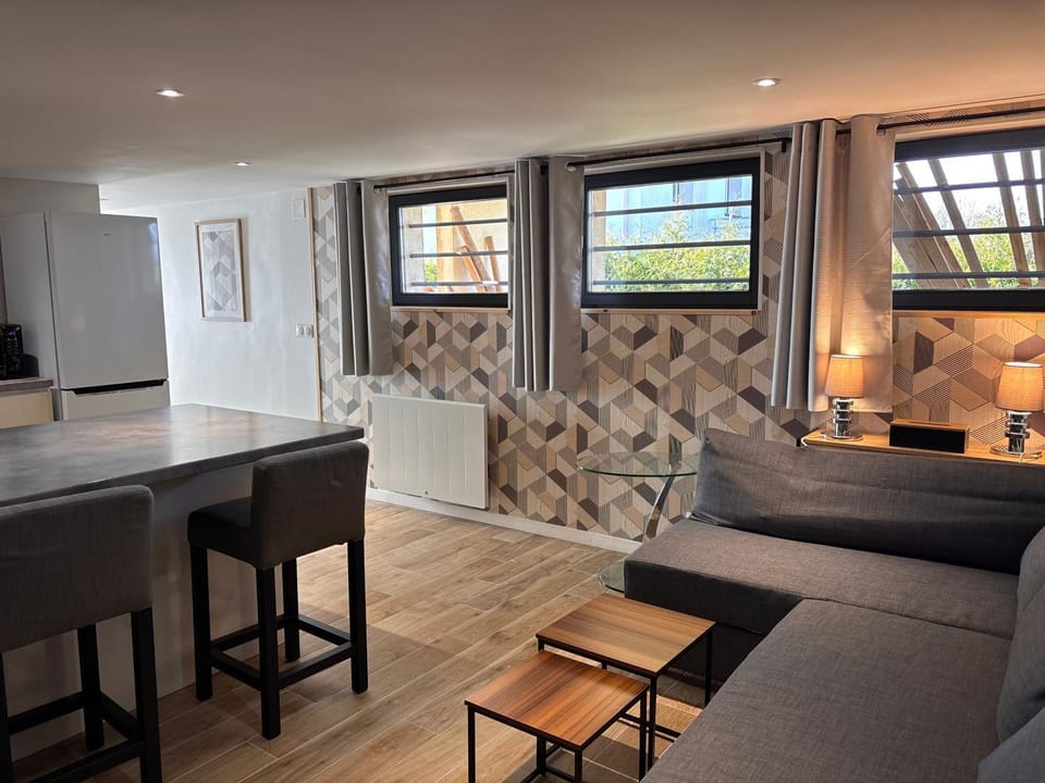 Lounge or bar