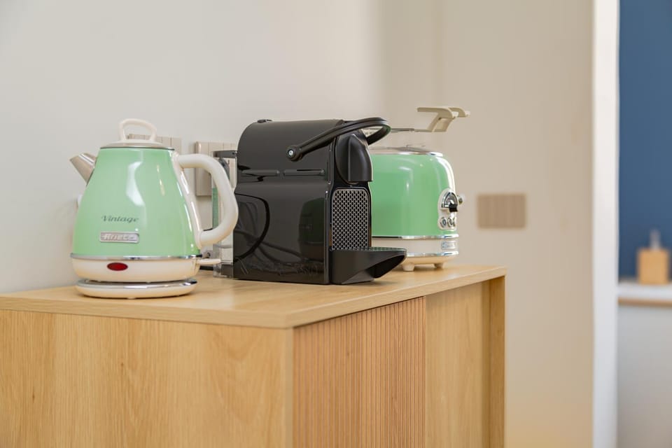 Coffee/tea facilities, Breakfast, toaster