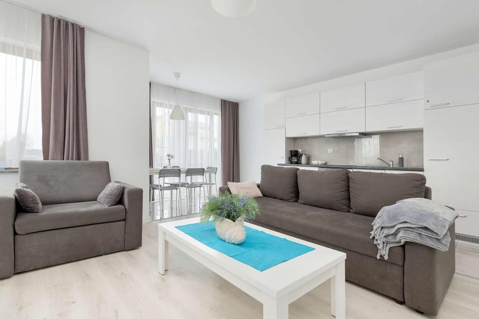 Kitchen or kitchenette, Living room, Seating area