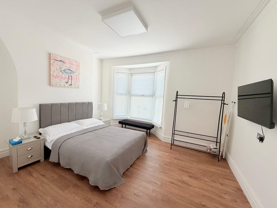 TV and multimedia, Bedroom
