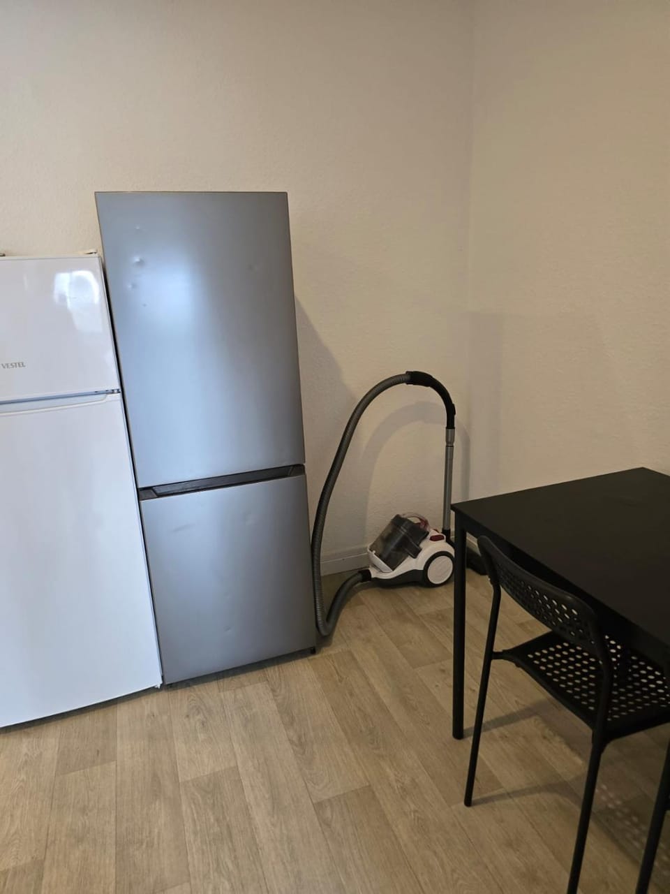 Kitchen or kitchenette, wardrobe