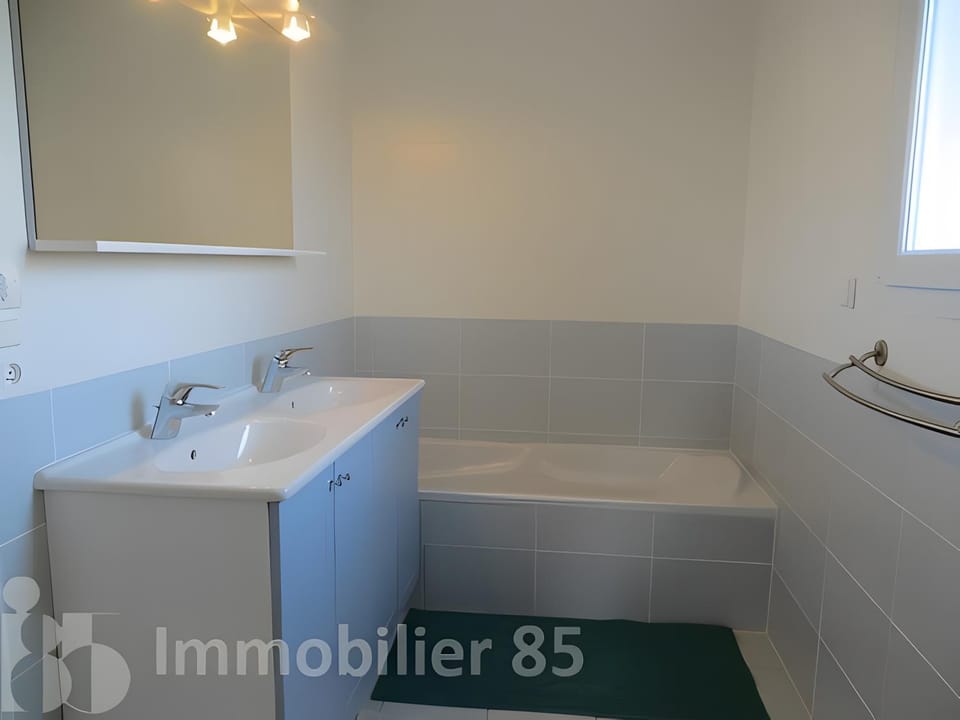 Bathroom, Living room