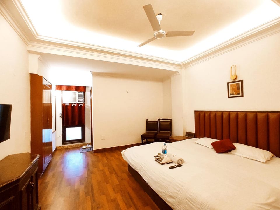 THE GRAND PLAZA - A Vintage Rooms By Organica Group Hotel in Punjab, India