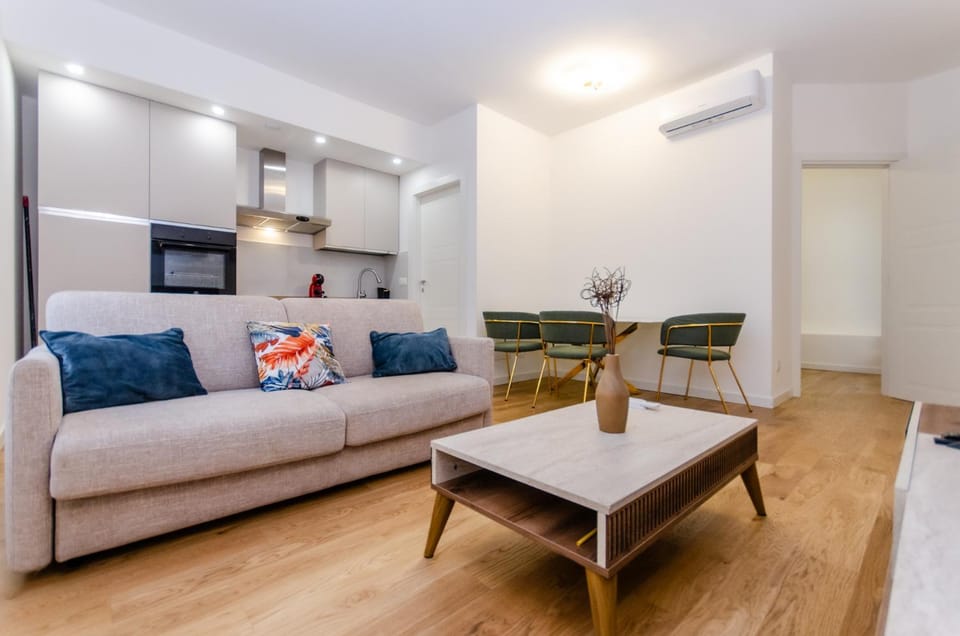 Tibaldi Home, Navigli Style in Corte tranquilla, a pochi passi da Navigli e tran tran della Città Apartment in Milan