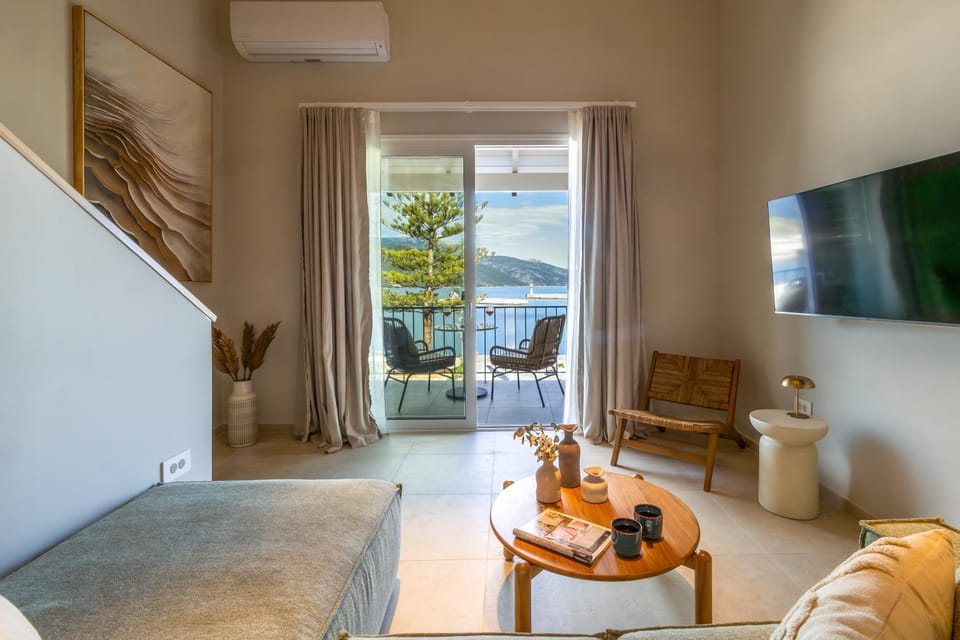 Cavaliere Seafront House - Thalia House in Sami