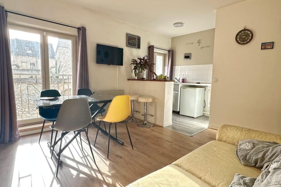 T2 lumineux- Terrasse- Centre-ville- Tout à pied Apartment in Île-de-France