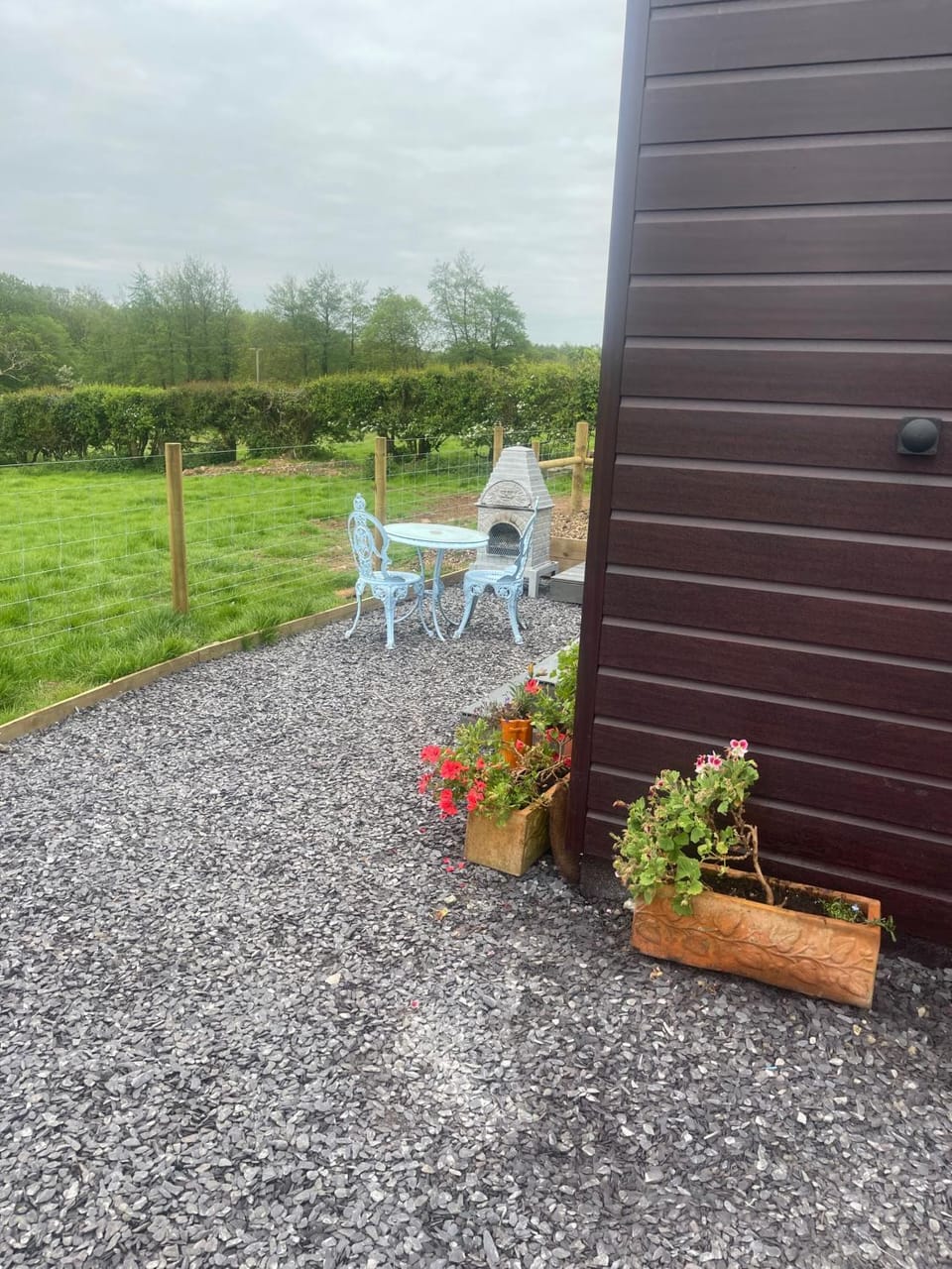 Hot Tub Getaway Snowdon Views Peaceful Stay House in Llanddaniel Fab