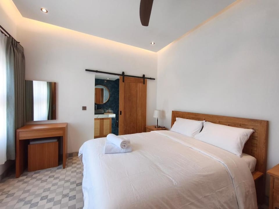 Rumah Bahagia, New 5 Bedrooms Private Villa, Canggu Villa in North Kuta
