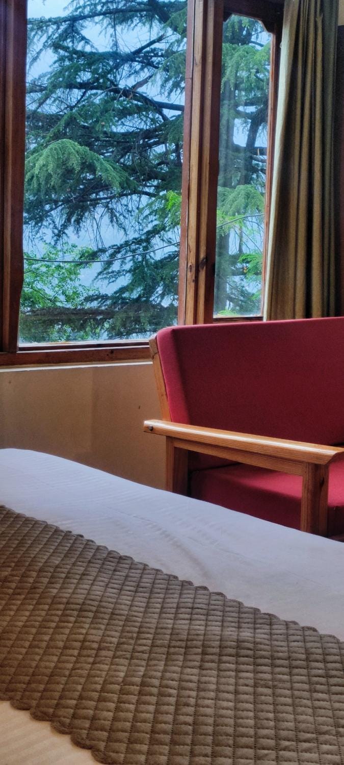 Soham's Chateau De Naggar - Manali Hotel in Himachal Pradesh