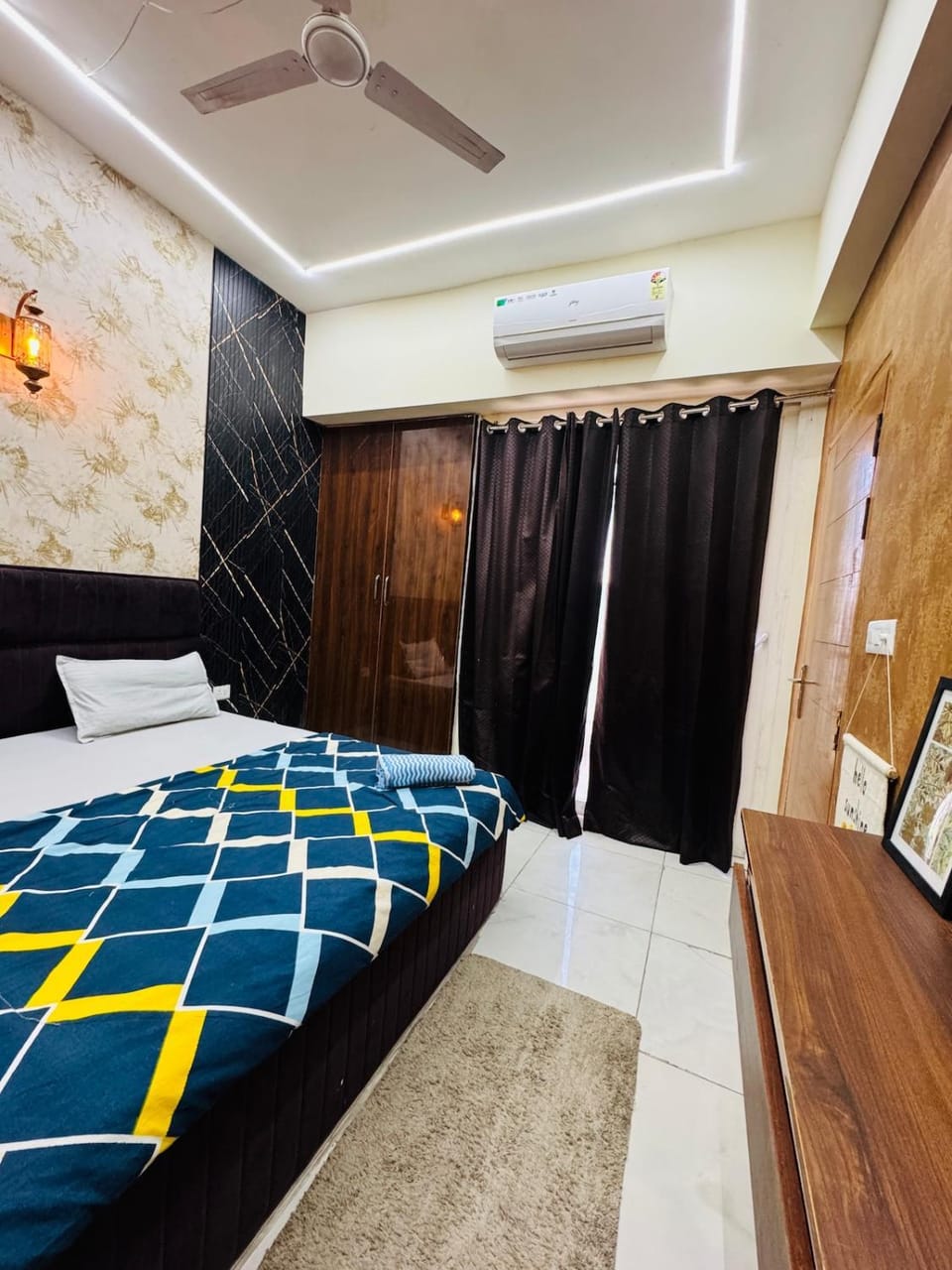 Luxury 2BHK in Noida, Parties & Events Welcome Apartment in Noida