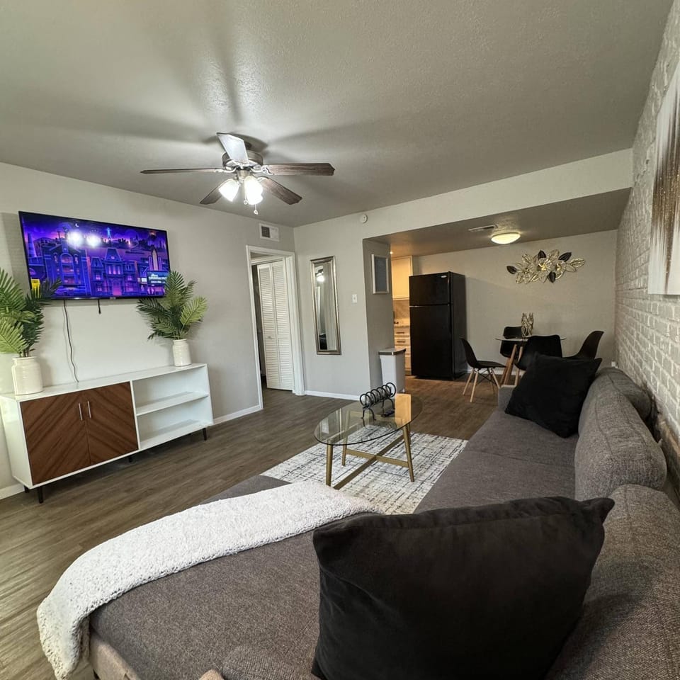 CL Dallas F1 Apartment in Dallas