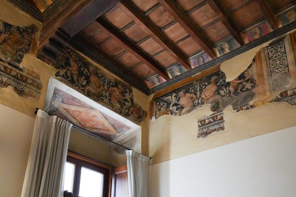 Decorative detail, heating