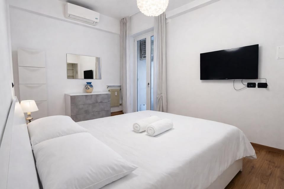 Xenia - 4 rooms apt in Via Cantore 50 Apartment in Genoa