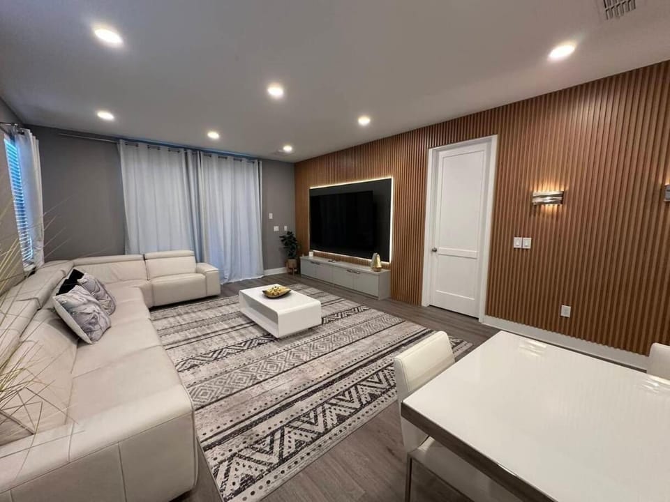 Communal lounge/ TV room, Living room, Area and facilities