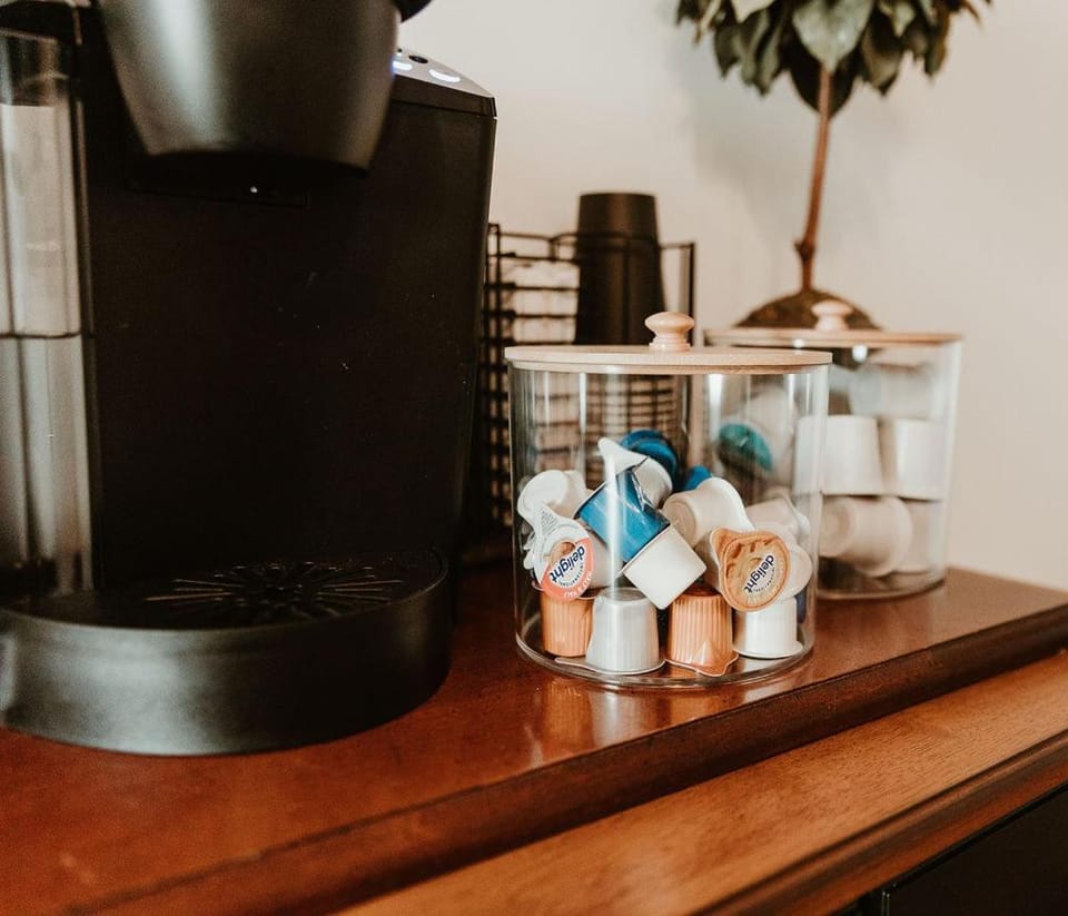 Coffee/tea facilities, Kitchen or kitchenette