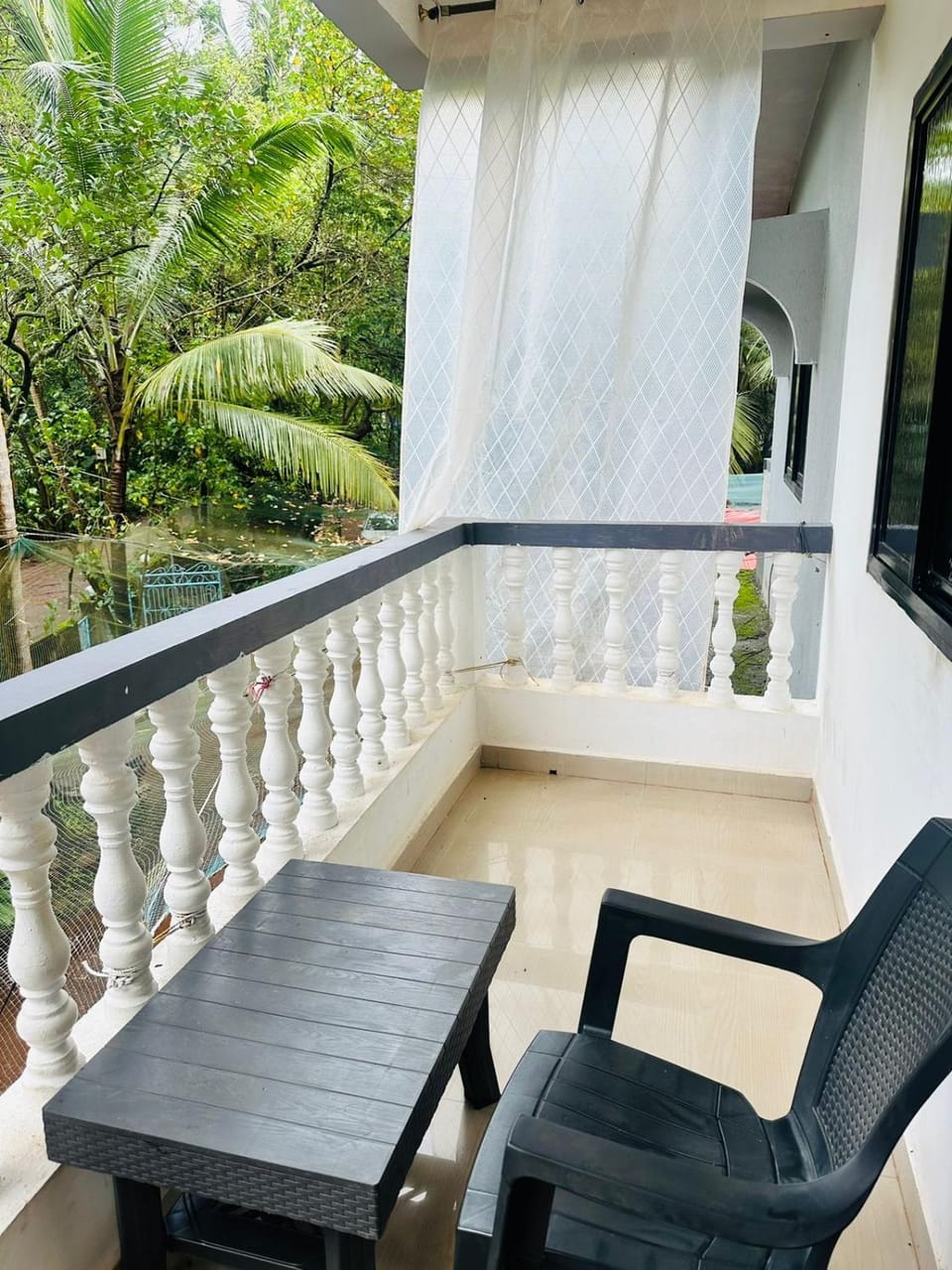 Sea Breeze Apartment in Goa, India