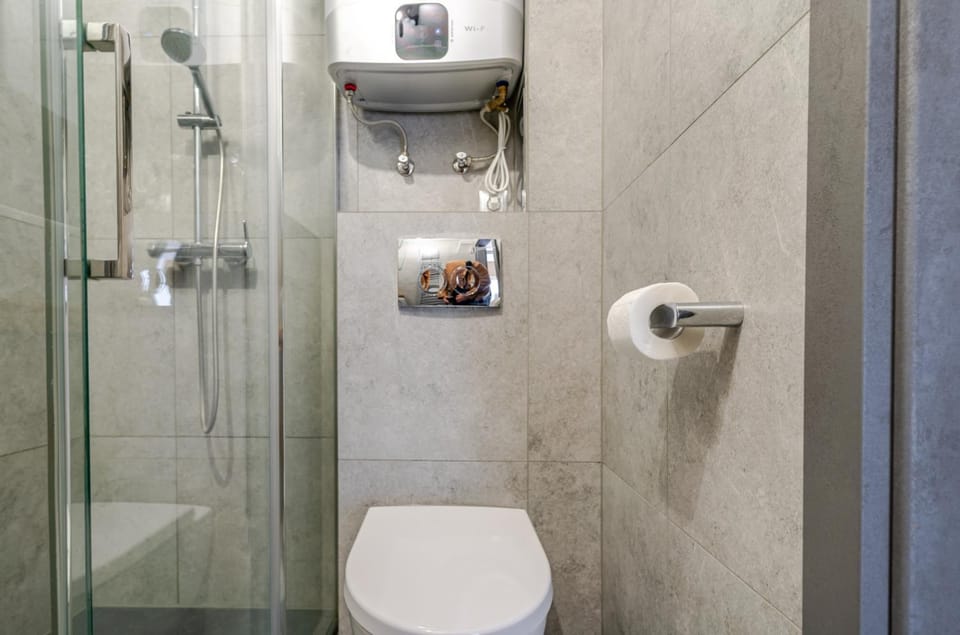 Shower, Toilet, Bathroom