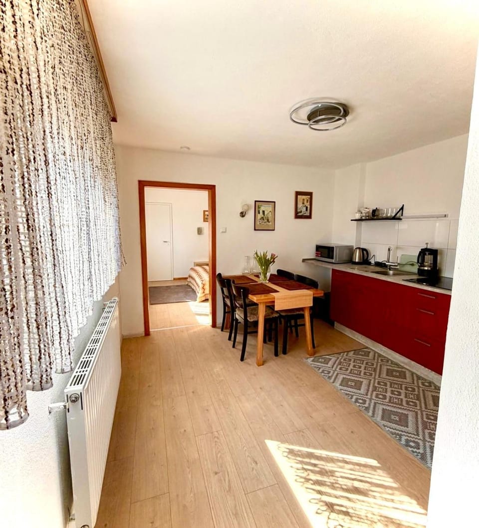 Ruhige Ferienwohnung im Grünen - Nähe Rheinsteig Apartment in Rhineland-Palatinate
