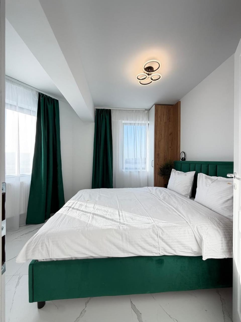 Bedroom, wardrobe