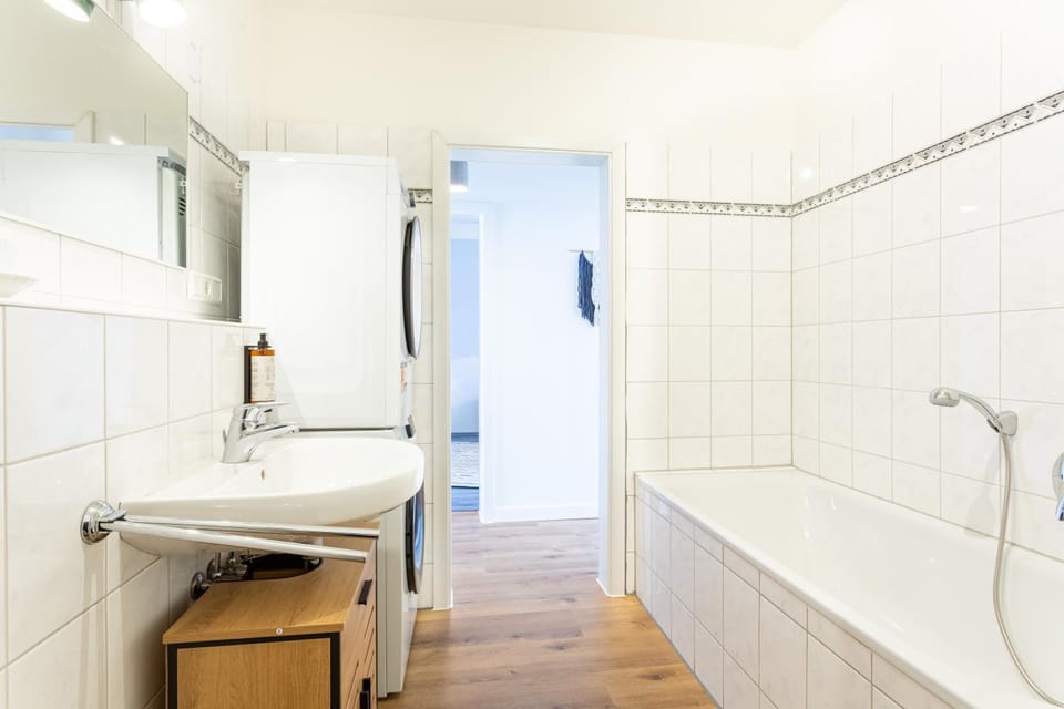 Bathroom, Bath