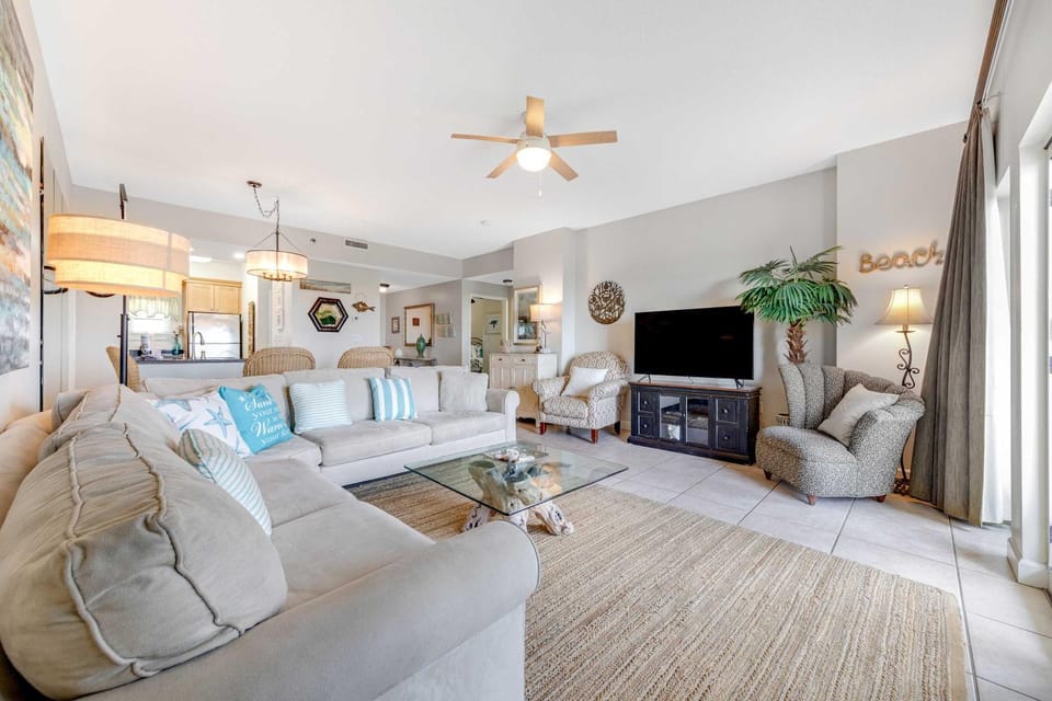 Double Resort Condo with Pools and Beach Tram Apartment in Miramar Beach