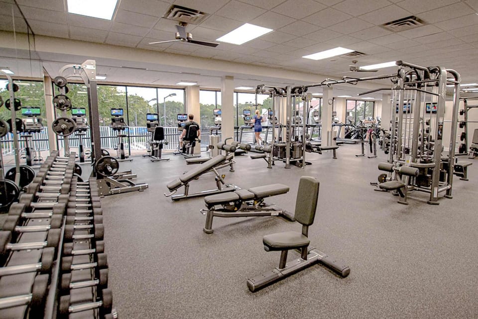 6th-Floor Condo with Pool Hot Tub and Gym Apartment in Miramar Beach