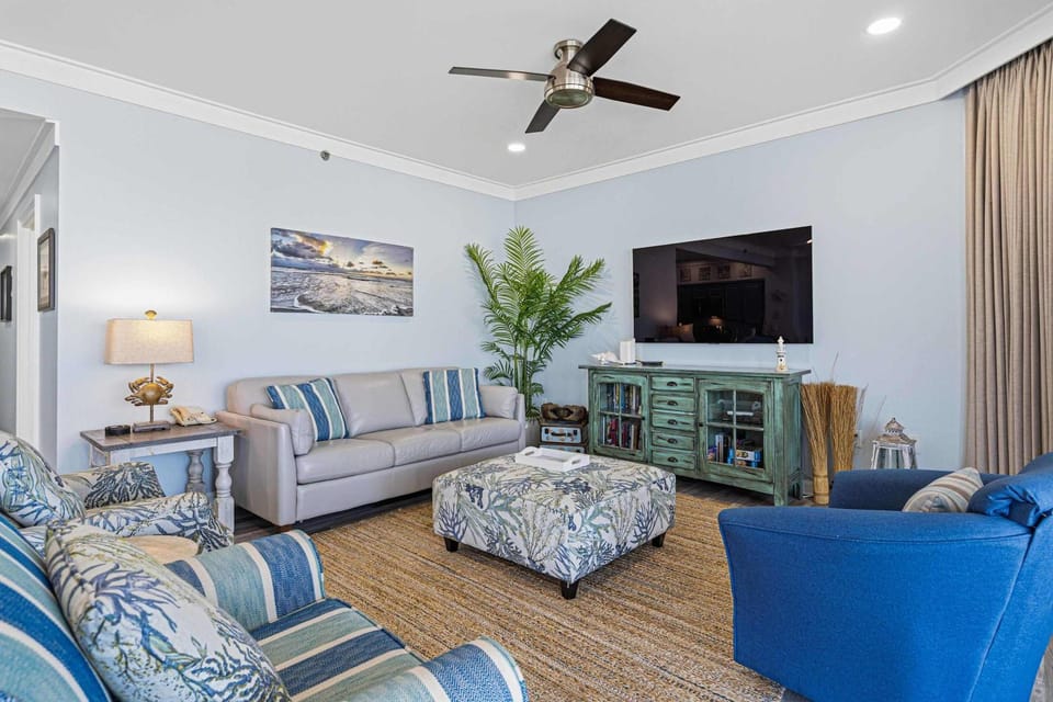 10th-Floor Gulf-Front Condo with Views and Pools House in Miramar Beach
