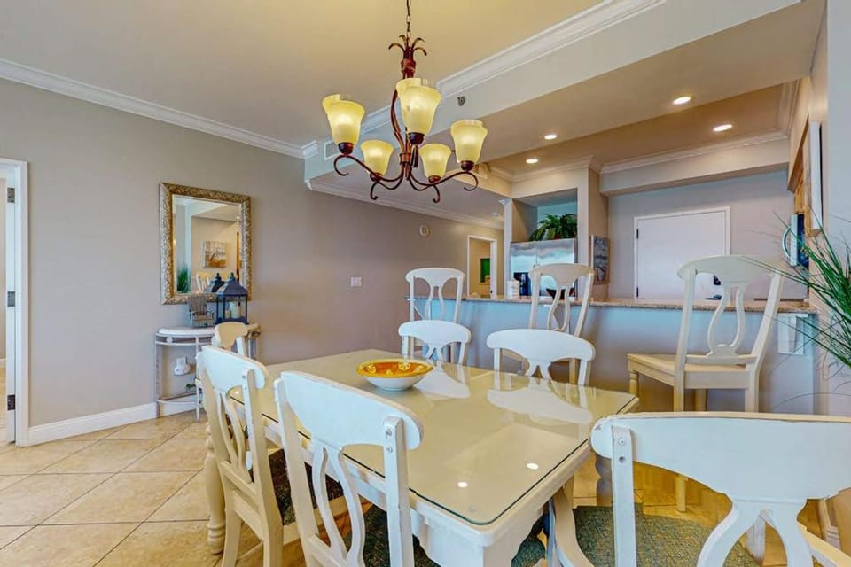 Beachfront Views with Pools Fitness and Tennis House in Miramar Beach