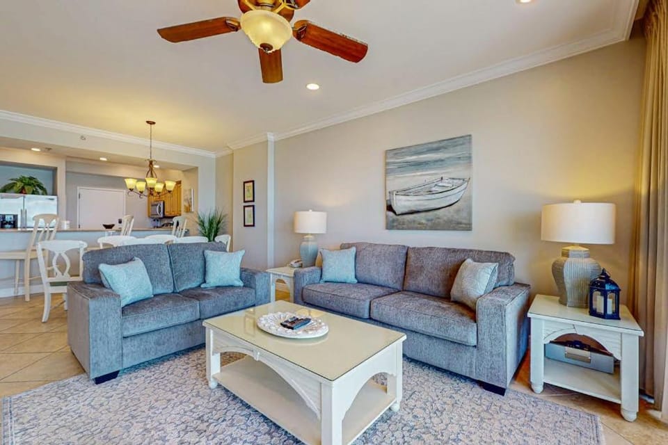 Beachfront Views with Pools Fitness and Tennis House in Miramar Beach