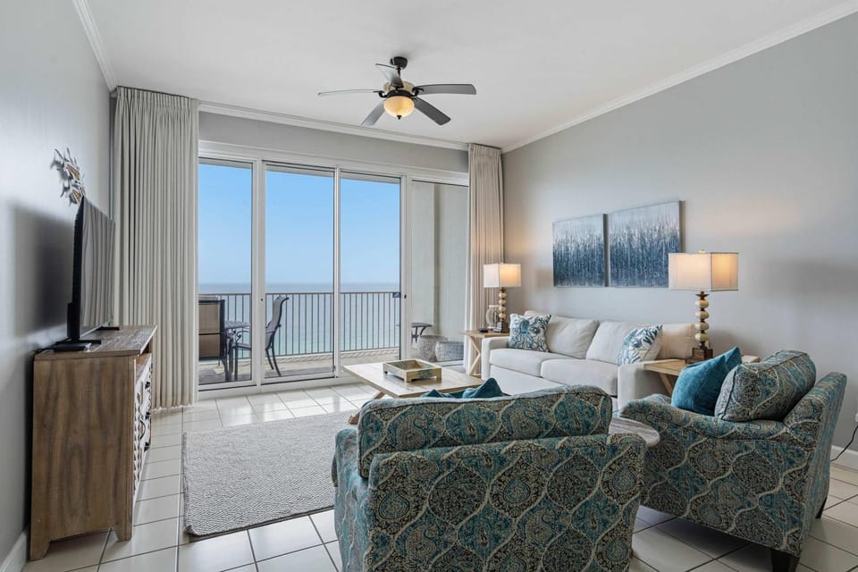 Gulf-Front Condo with Pools and Gym House in Miramar Beach