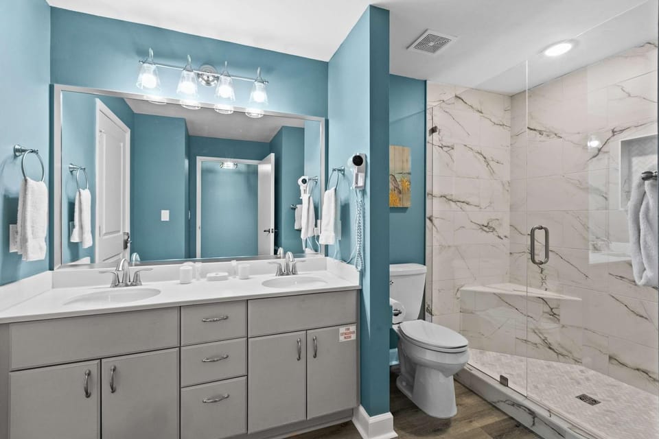 Remodeled Ocean-View Studio with Balcony Apartment in Miramar Beach