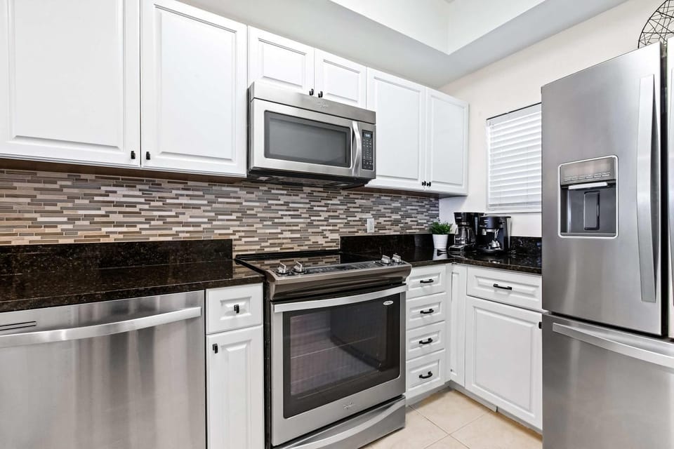 8th-Floor Ocean View 2BR with Pools and Gym Apartment in Miramar Beach