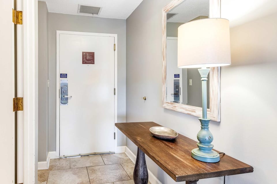 Resort Studio with Nature Preserve Views Inn in Miramar Beach